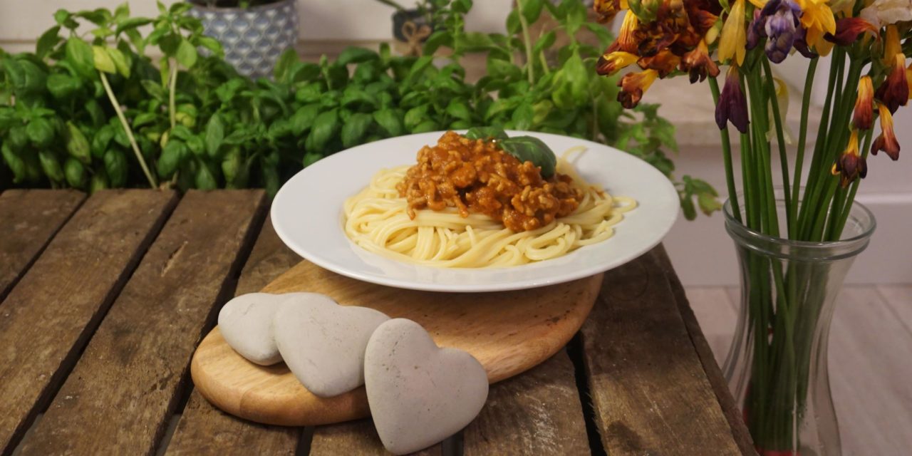Łatwe Włoskie spaghetti bolognese