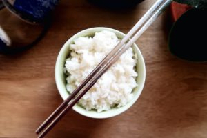 Jak przygotować idealny klejący ryż